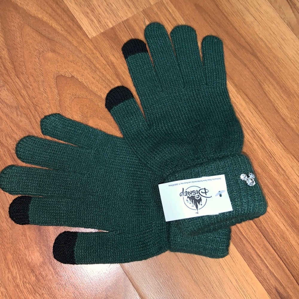 NWT Disney Disney Parks Gloves